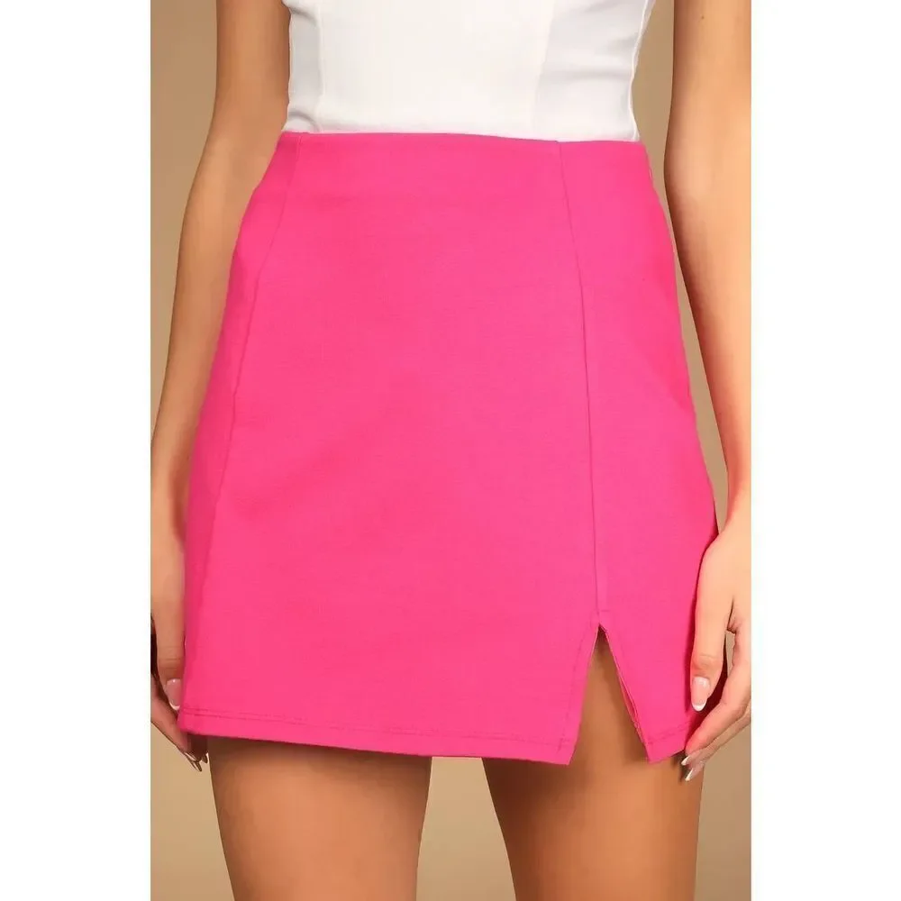 Lulus Spectacular Style Hot Pink Mini Skirt NWT Size Medium stretchy. Waist 13